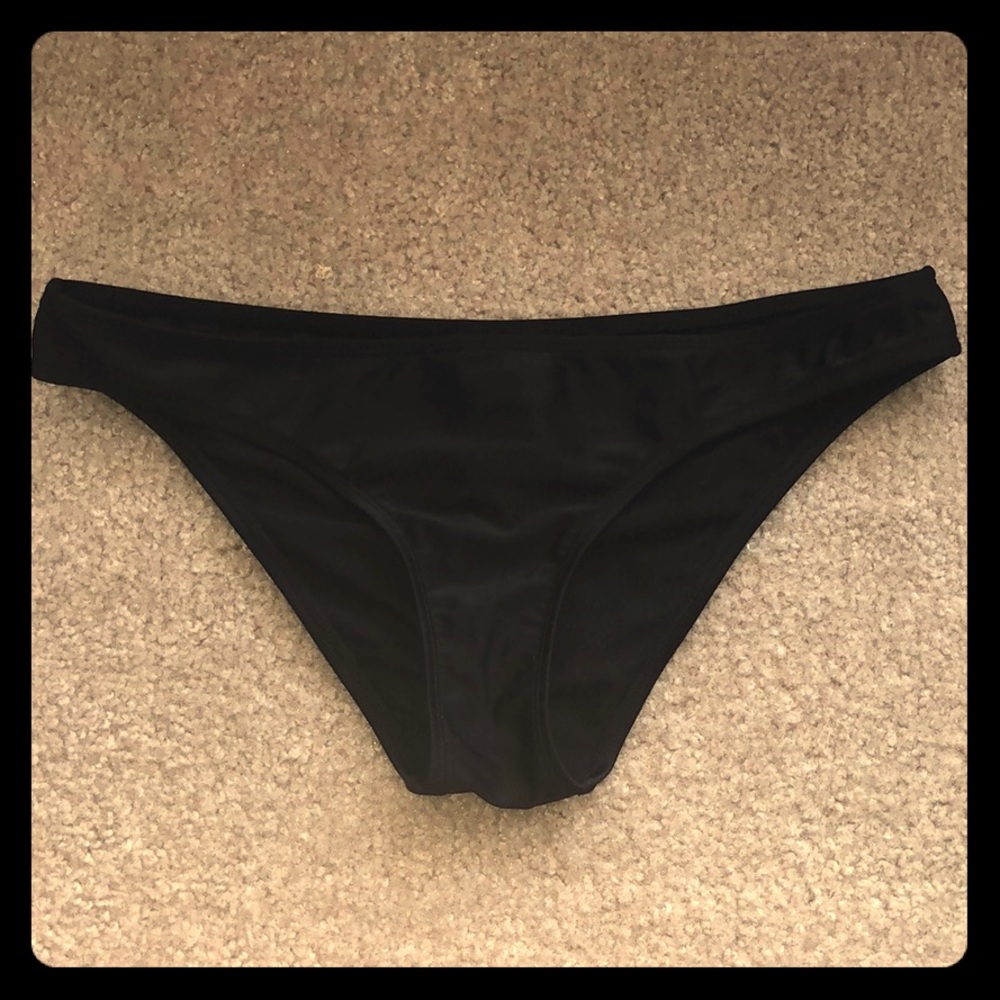 NWOT Roxy swim bottoms